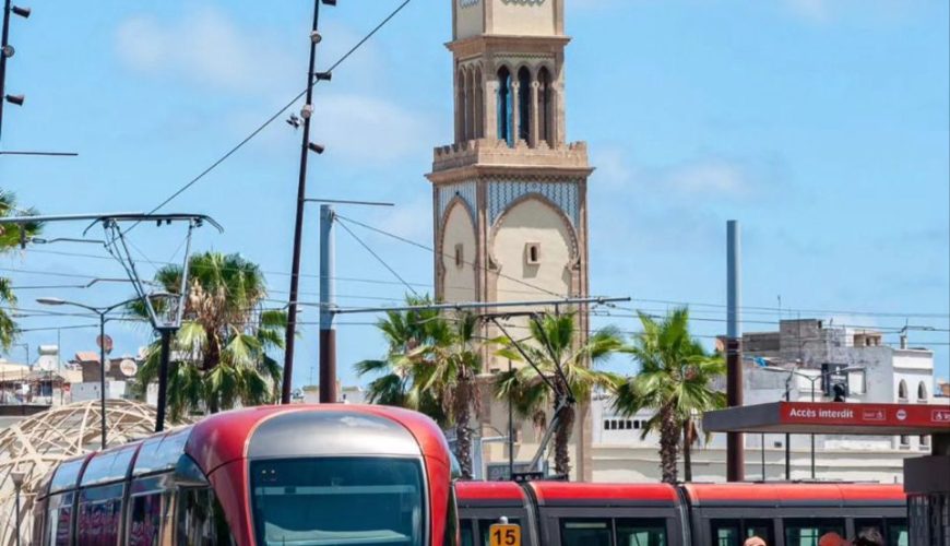Dari Pasir Marakesh ke Samudera Casablanca: Sehari di Kota Raja & Lautan